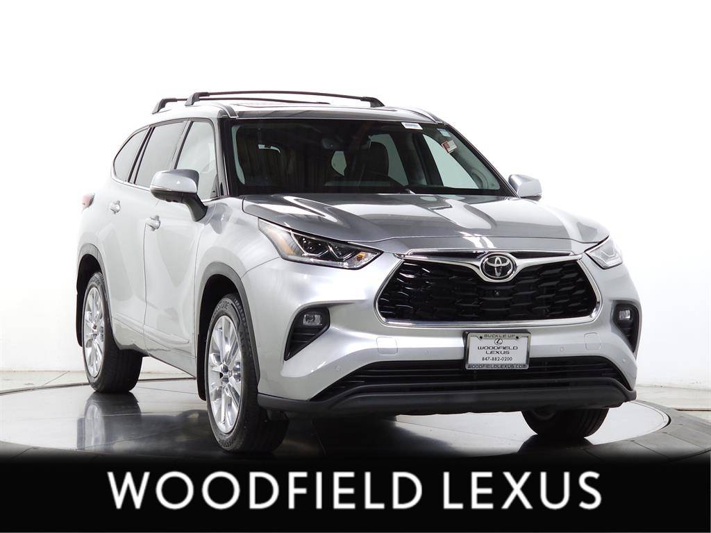 2023 Toyota Highlander Limited — SUV — 18,299 mi — Schaumburg, IL