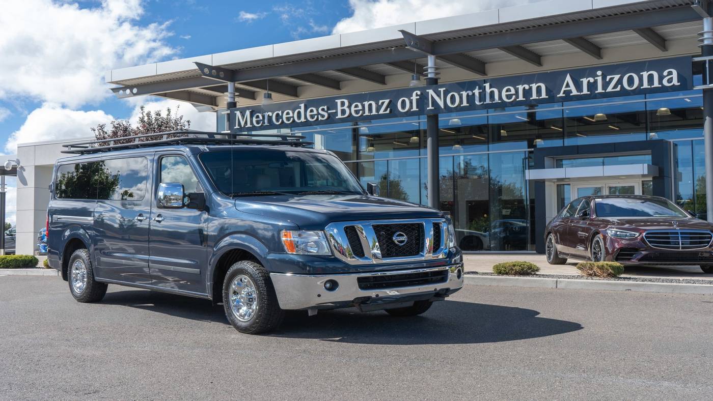 2019 Nissan NV Passenger NV3500 HD SL — Passenger Van — 81,639 mi — Flagstaff, AZ