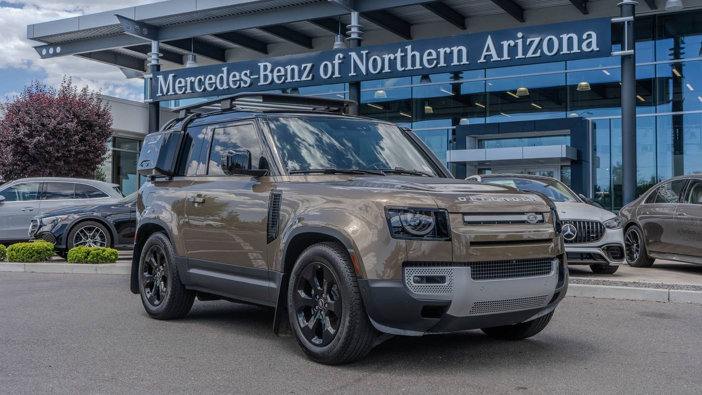 2025 Land Rover Defender S