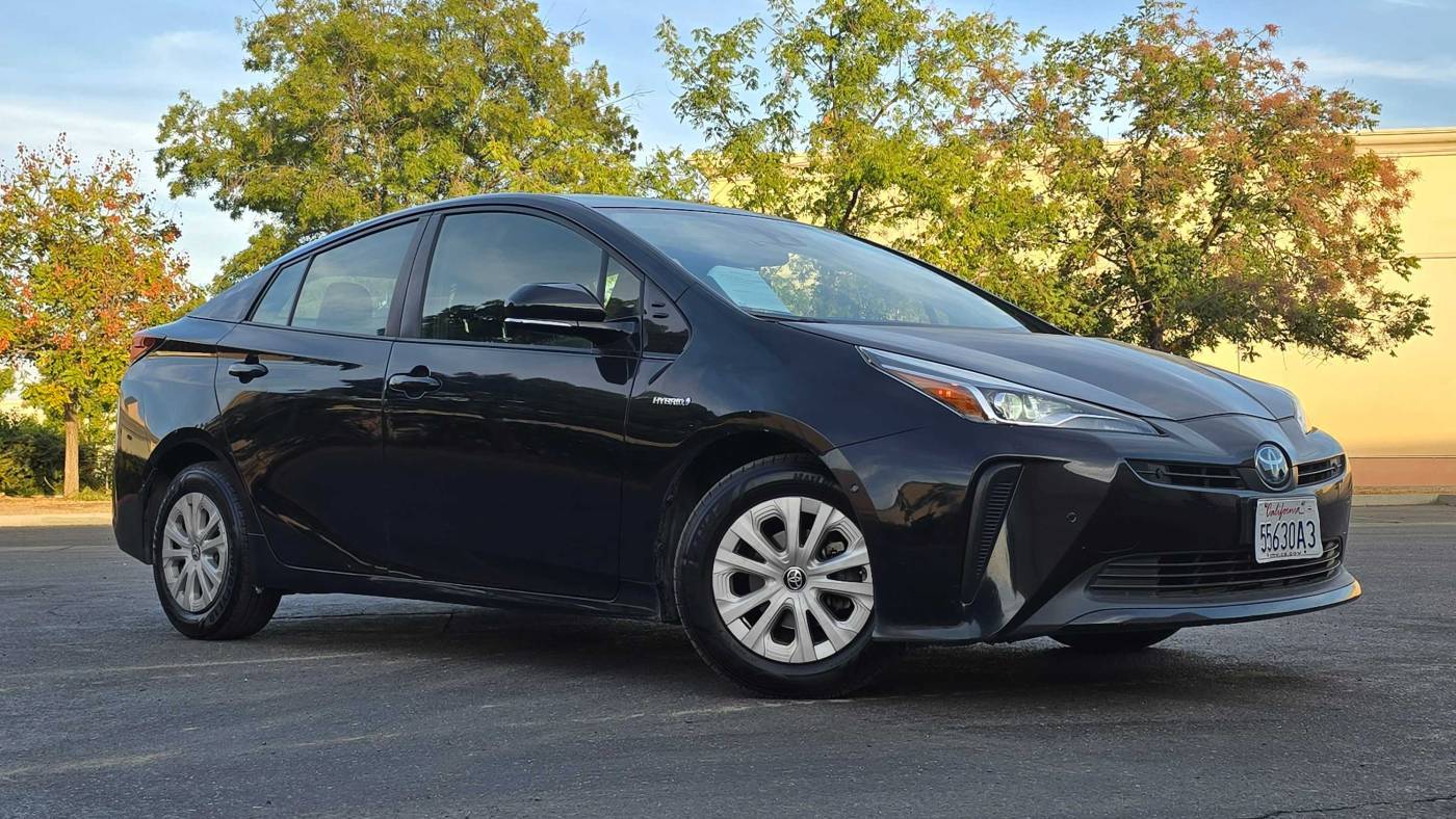 2020 Toyota Prius LE — Hatchback — 79,701 mi — Fresno, CA