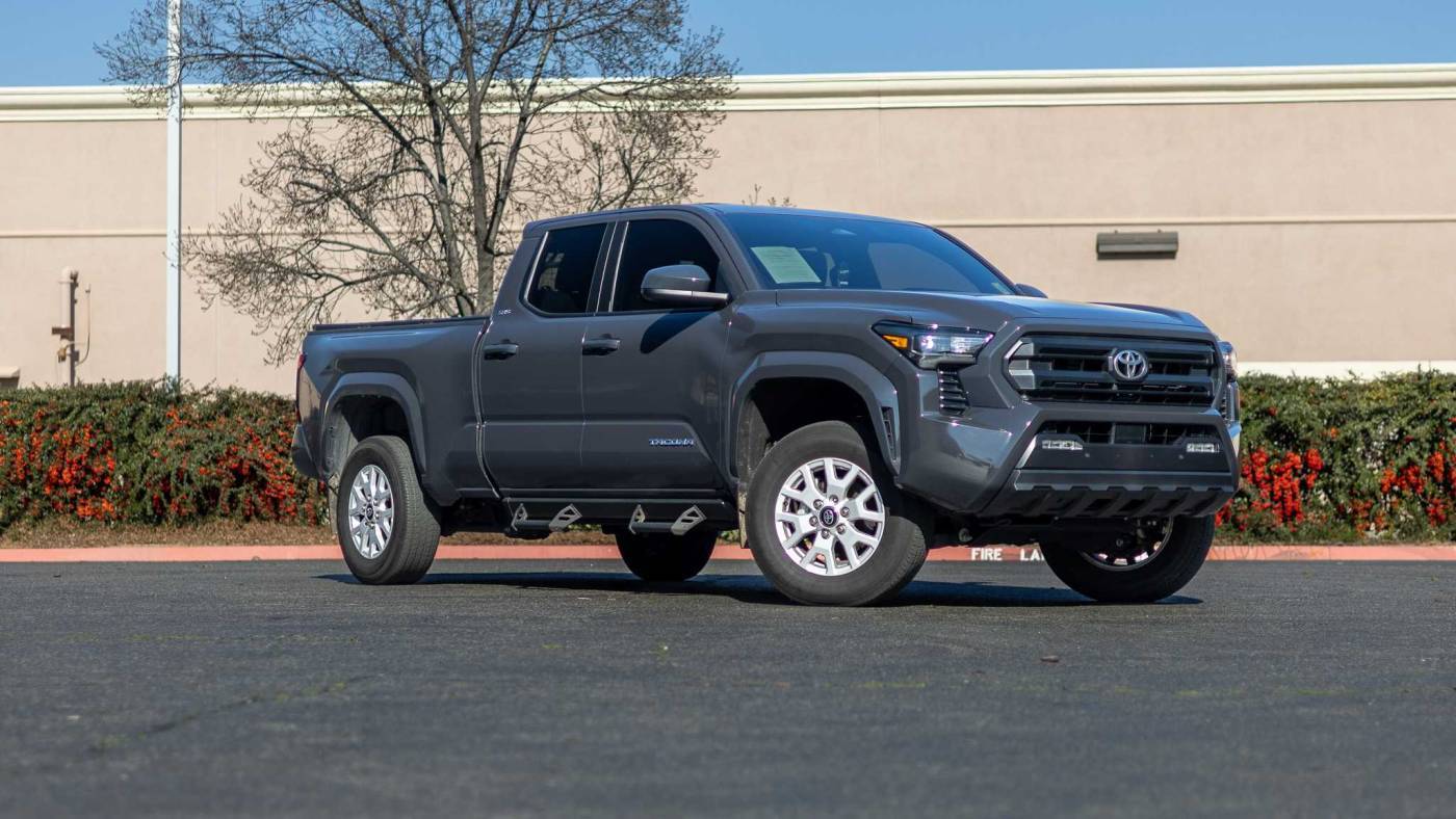 2024 Toyota Tacoma SR5 — Pickup Truck — 26,792 mi — Fresno, CA