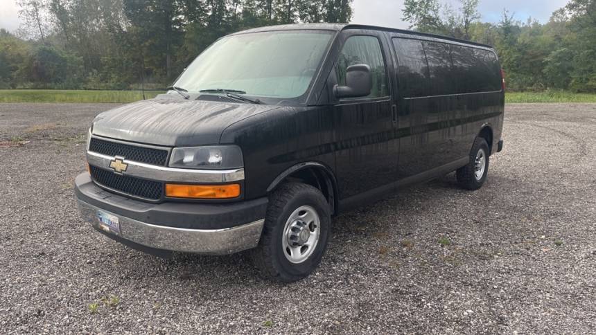 2015 Chevrolet Express Passenger LT — Passenger Van — 66,655 mi — Hamler, OH