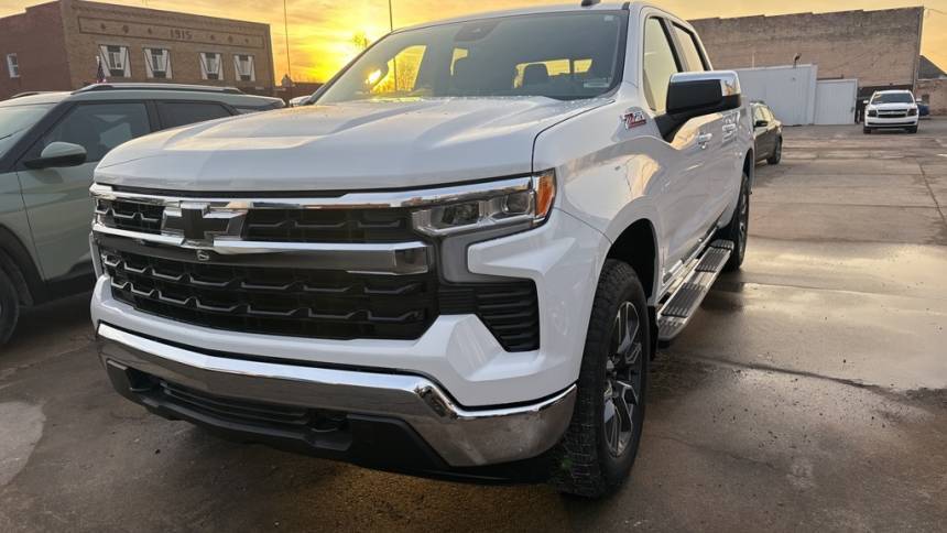 2024 Chevrolet Silverado 1500 LT — Pickup Truck — 14,710 mi — Hamler, OH
