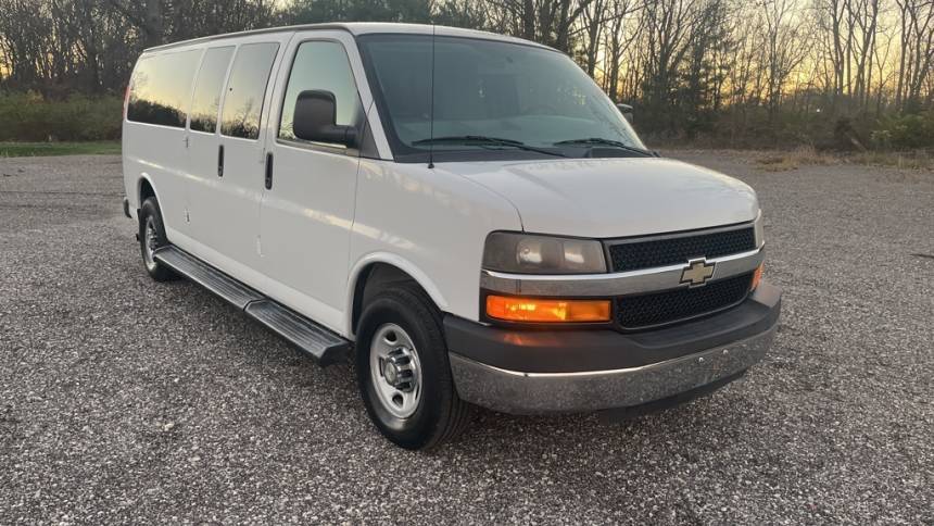 2014 Chevrolet Express Passenger LT — Passenger Van — 19,425 mi — Hamler, OH