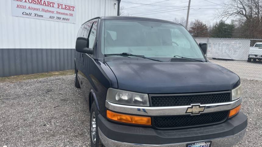 2014 Chevrolet Express Passenger LT — Passenger Van — 33,228 mi — Hamler, OH