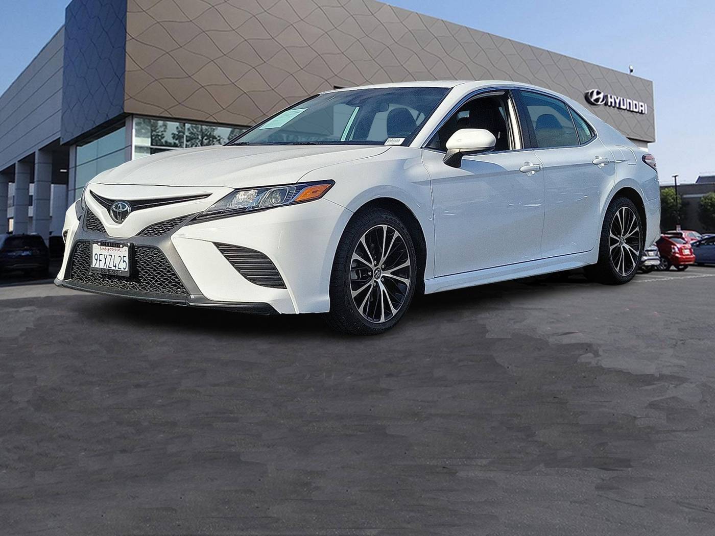 2020 Toyota Camry SE — Sedan — 84,151 mi — Cerritos, CA