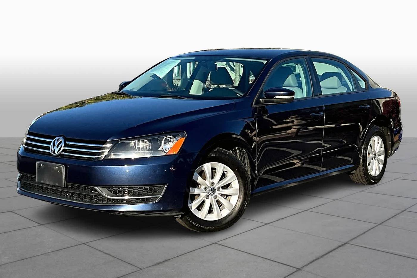 2013 Volkswagen Passat S — Sedan — 123,606 mi — Bluffington, SC