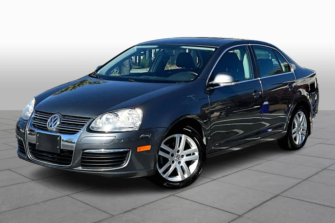 2010 Volkswagen Jetta TDI — Sedan — 142,112 mi — Bluffington, SC