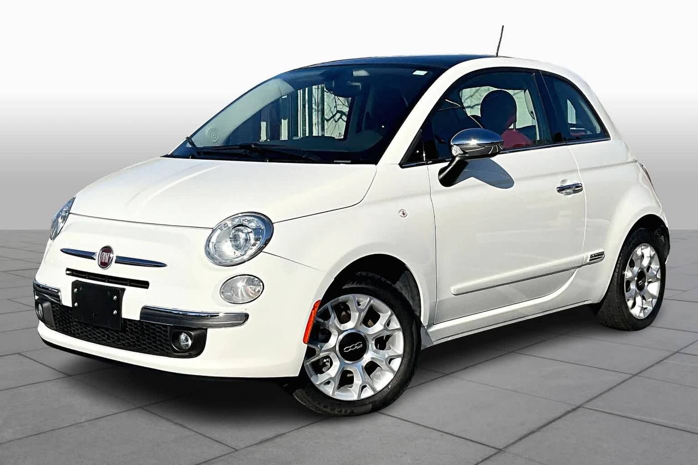 2017 FIAT 500 Lounge — Hatchback — 41,619 mi — Bluffington, SC