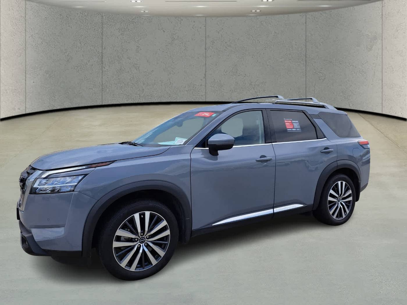 2022 Nissan Pathfinder Platinum — SUV — 14,642 mi — Harvey, LA