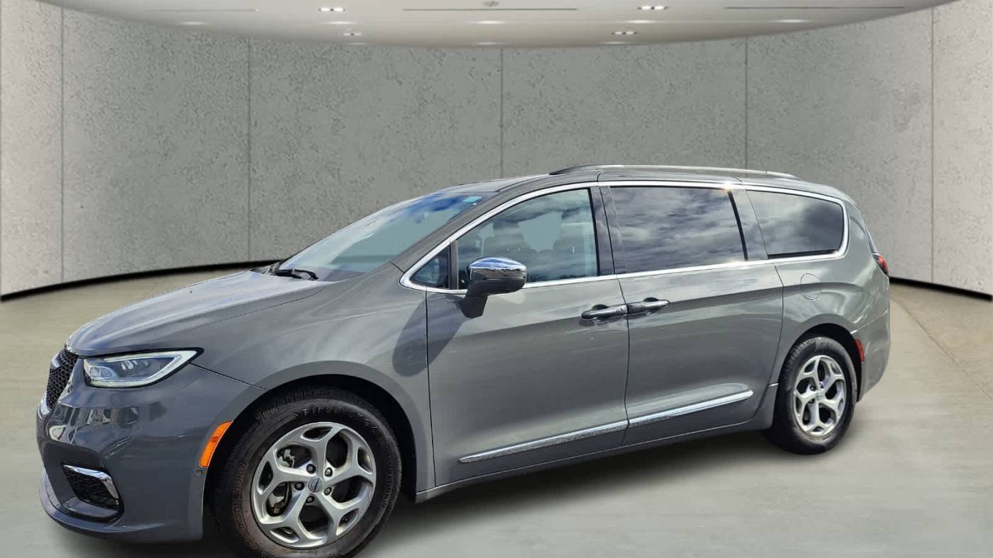 2022 Chrysler Pacifica Limited — Minivan — 57,521 mi — Harvey, LA