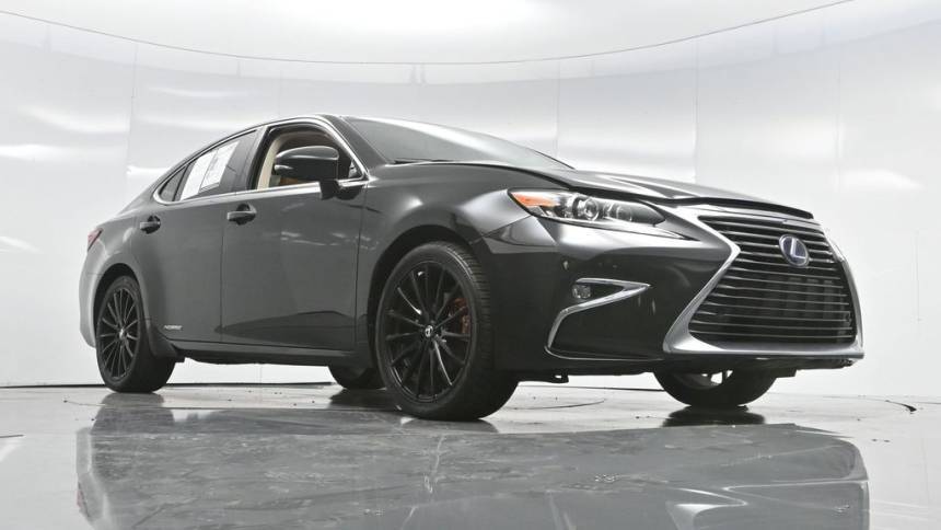 2018 Lexus ES ES 300h — Sedan — 70,342 mi — Lake Elsinore, CA