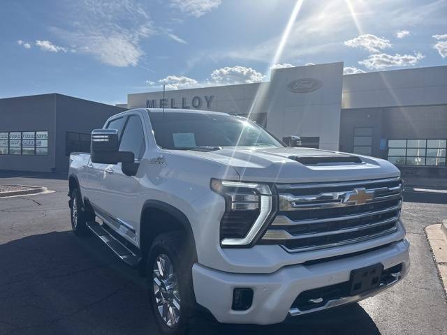 2024 Chevrolet Silverado 2500HD High Country — Pickup Truck — 4,716 mi — Los Lunas, NM