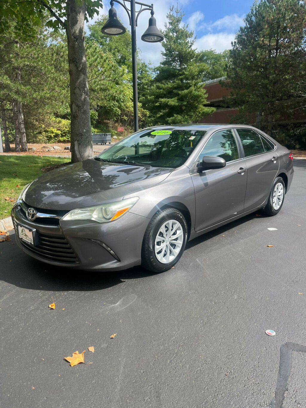 2016 Toyota Camry XLE — Sedan — 176,869 mi — Newton, MA