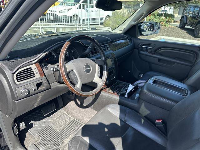 2012 GMC Yukon Denali — SUV — 126,717 mi — Santa Rosa, CA