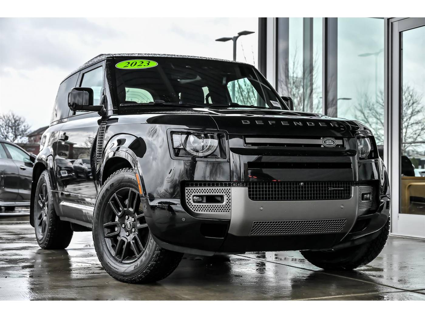 2023 Land Rover Defender X-Dynamic SE