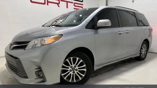 2018 Toyota Sienna XLE
