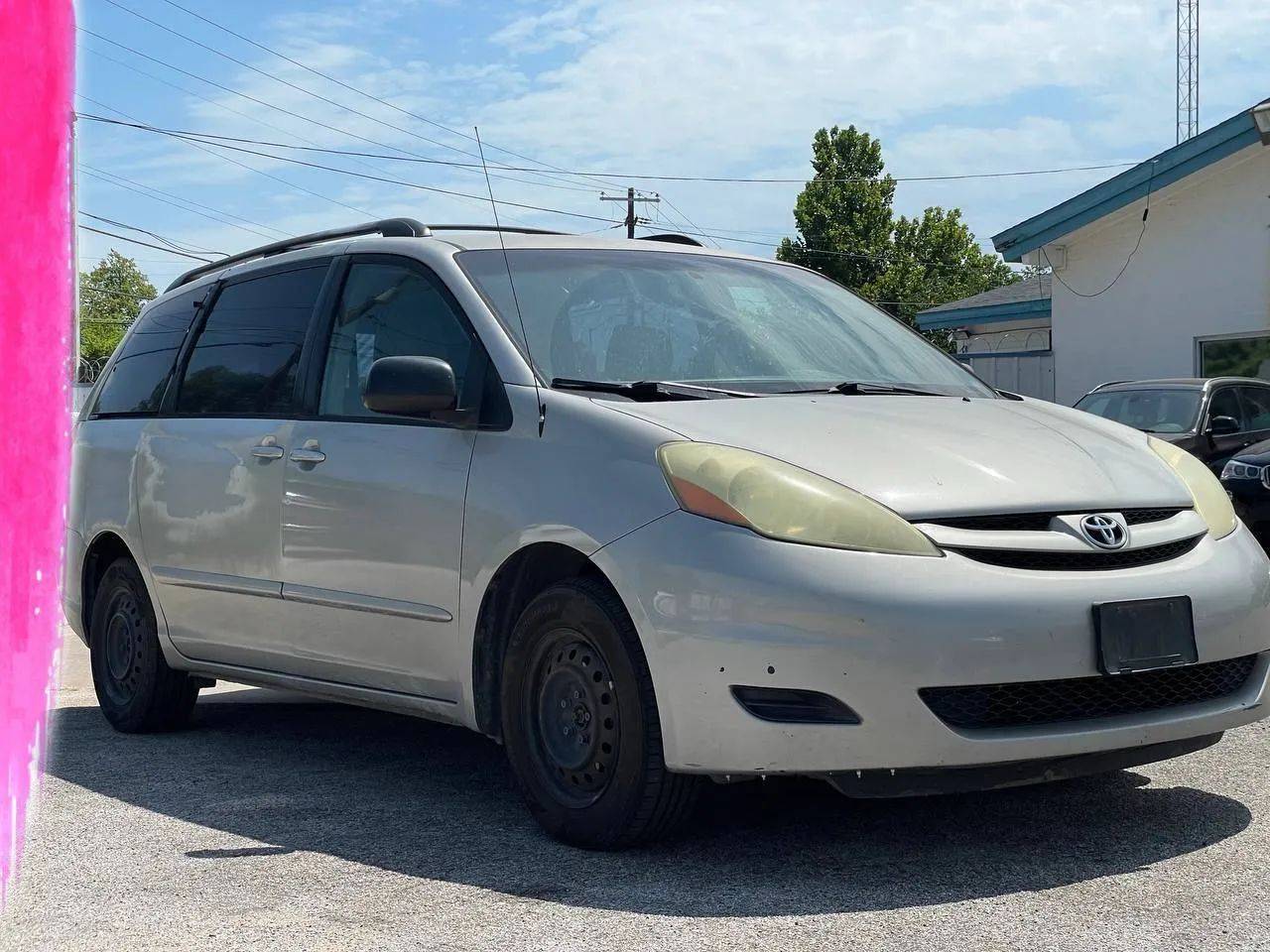 2006 Toyota Sienna CE — Minivan — 277,128 mi — Dallas, TX