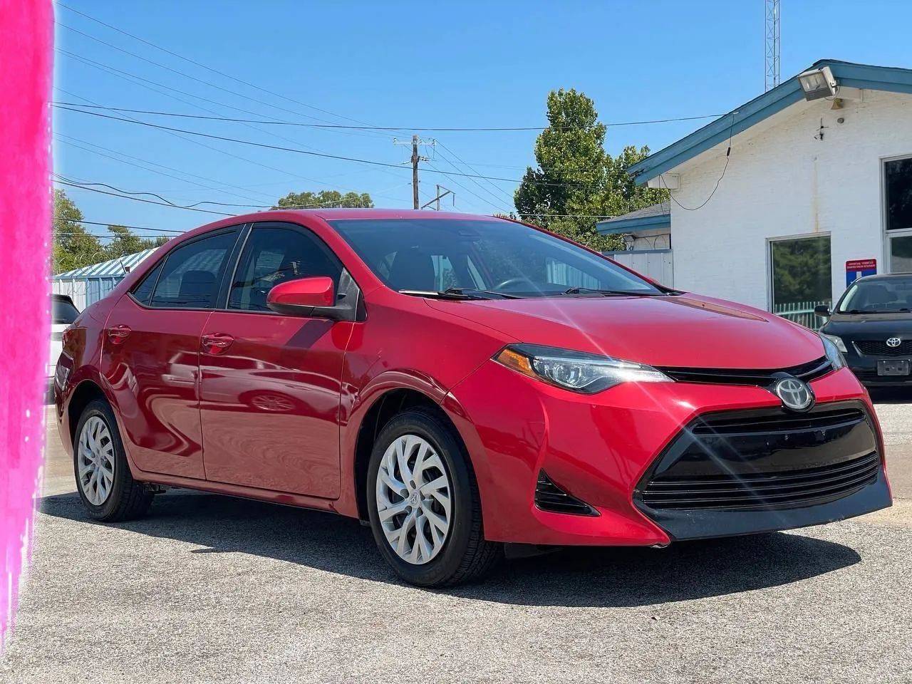 2018 Toyota Corolla LE — Sedan — 90,836 mi — Dallas, TX