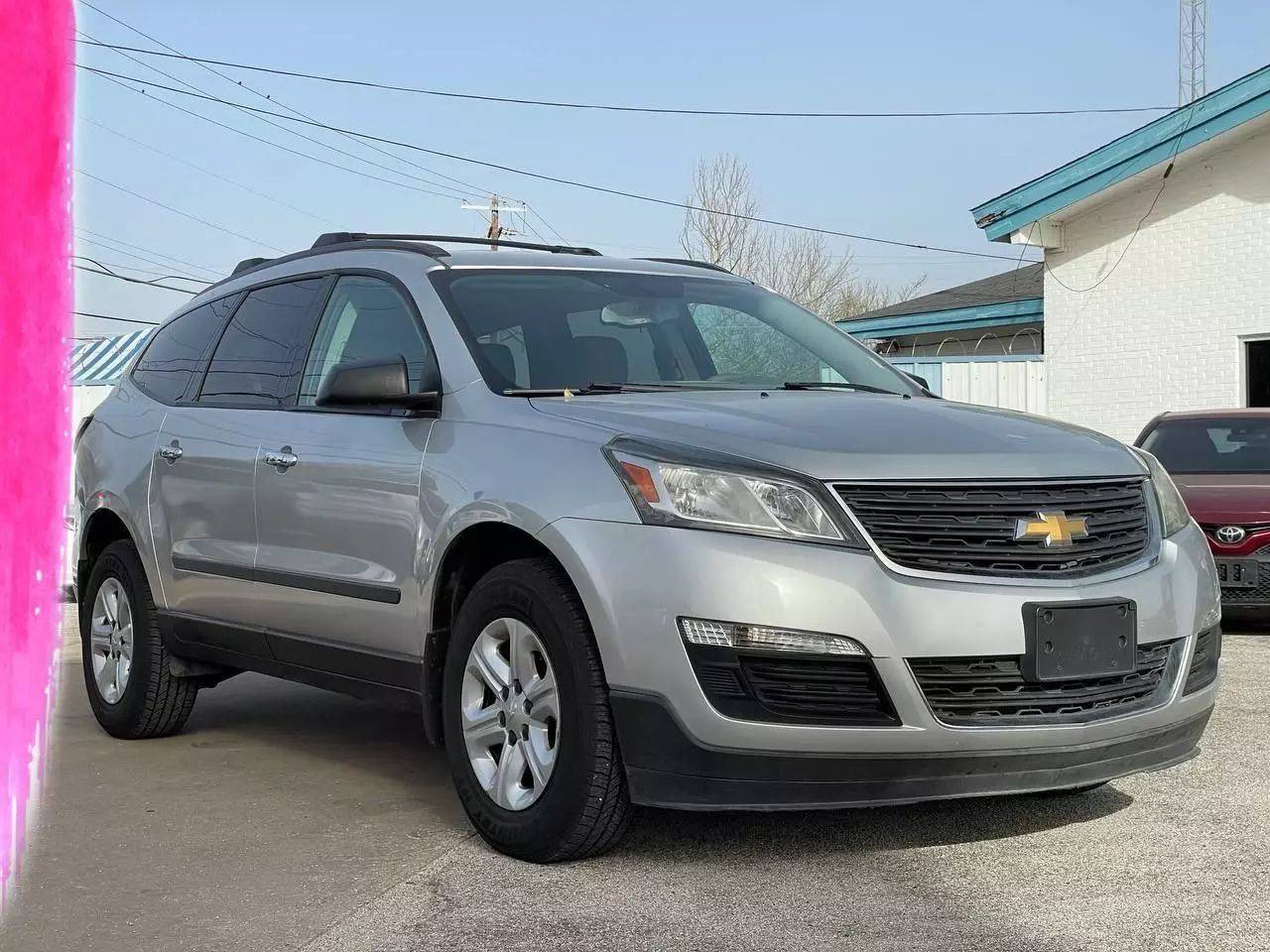 2017 Chevrolet Traverse LS — SUV — 80,886 mi — Dallas, TX