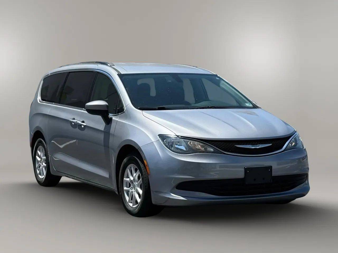 2017 Chrysler Pacifica Touring — Minivan — 97,073 mi — Hollywood, FL