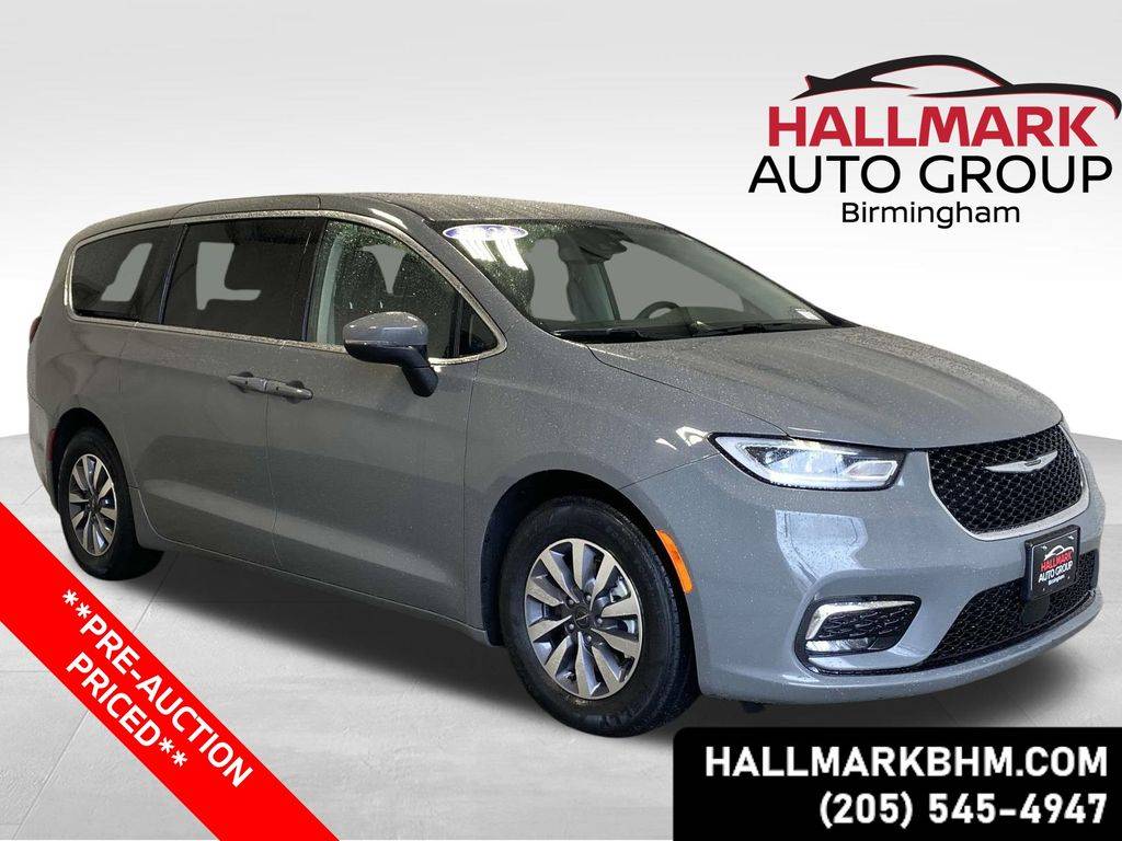 2023 Chrysler Pacifica Hybrid Touring L — Minivan — 49,280 mi — Birmingham, AL