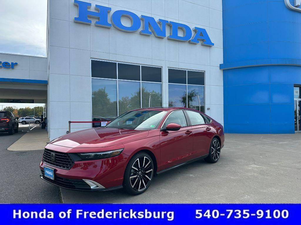 2025 Honda Accord Hybrid Touring — Sedan — 2,882 mi — Fredericksburg, VA