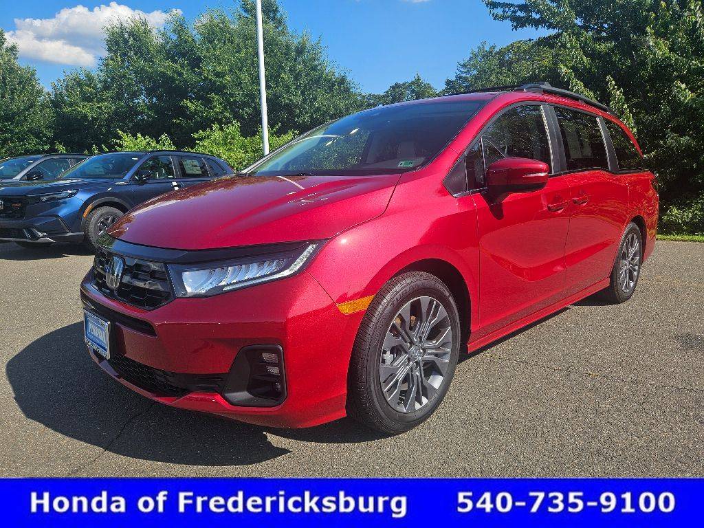 2025 Honda Odyssey Touring — Minivan — 14,212 mi — Fredericksburg, VA