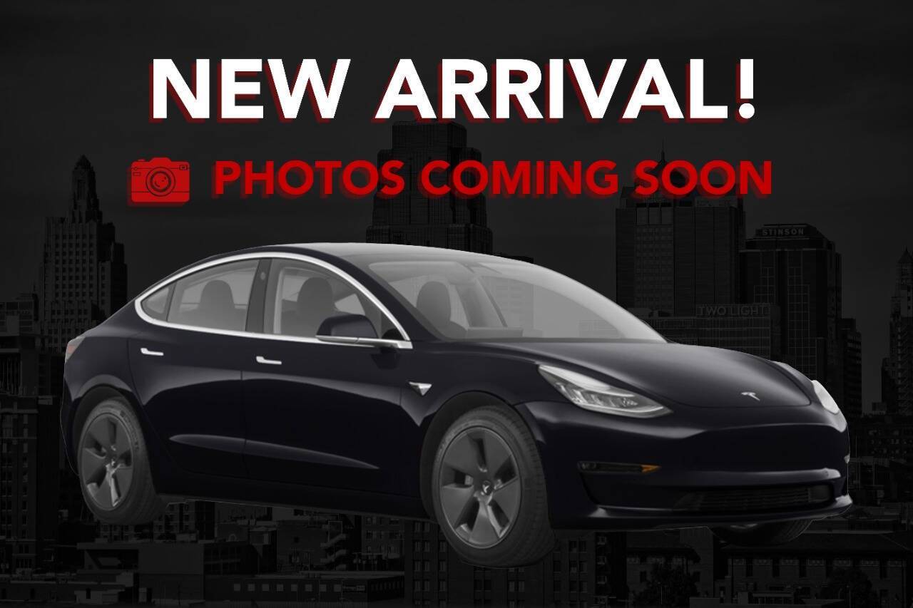 2018 Tesla Model 3 Long Range — Sedan — 101,285 mi — Kansas City, KS