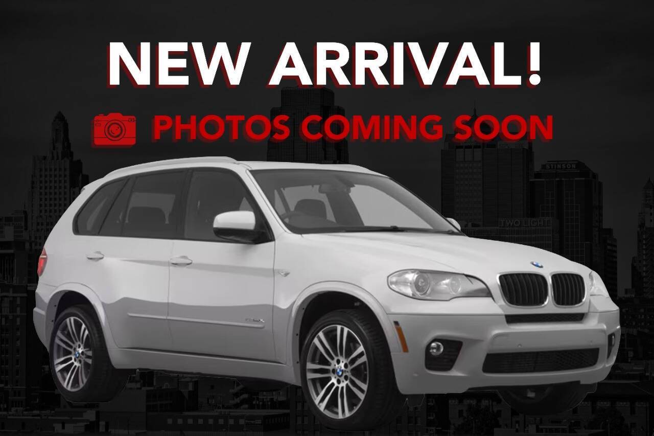 2013 BMW X5 35i — SUV — 103,227 mi — Kansas City, KS