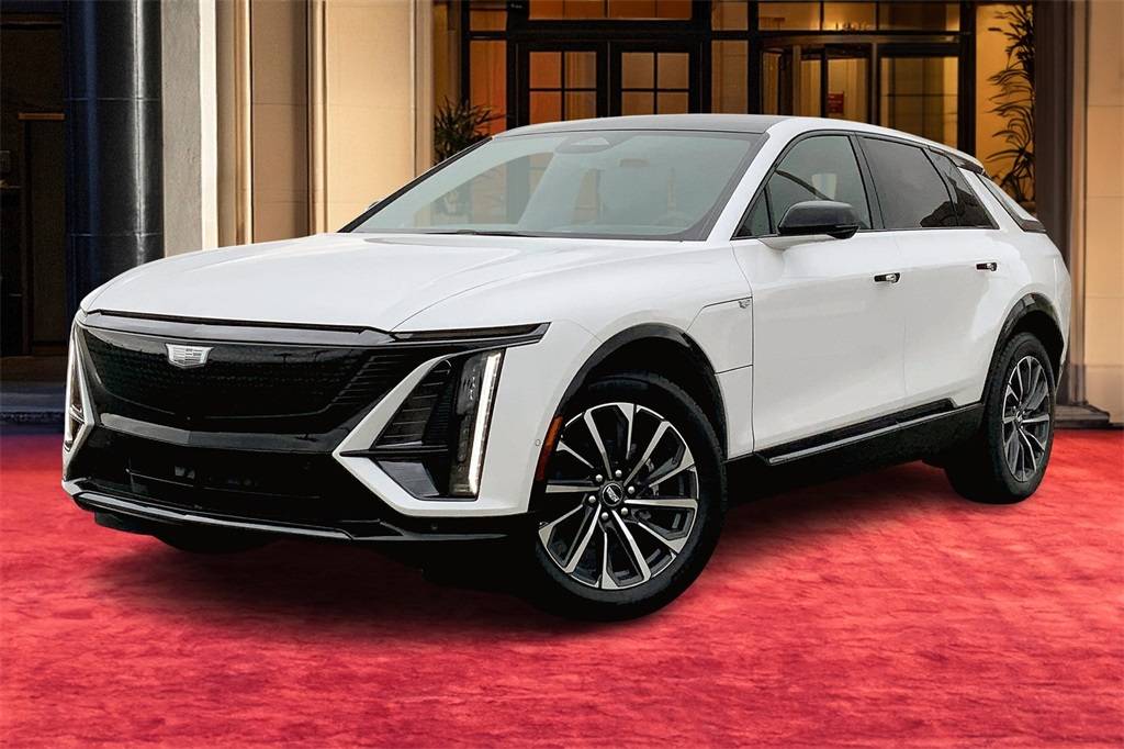 2025 Cadillac LYRIQ Sport 1