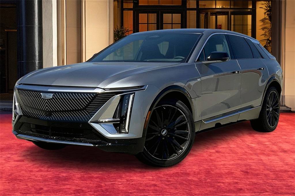 2025 Cadillac LYRIQ Luxury — SUV — 10 mi — Pasadena, CA