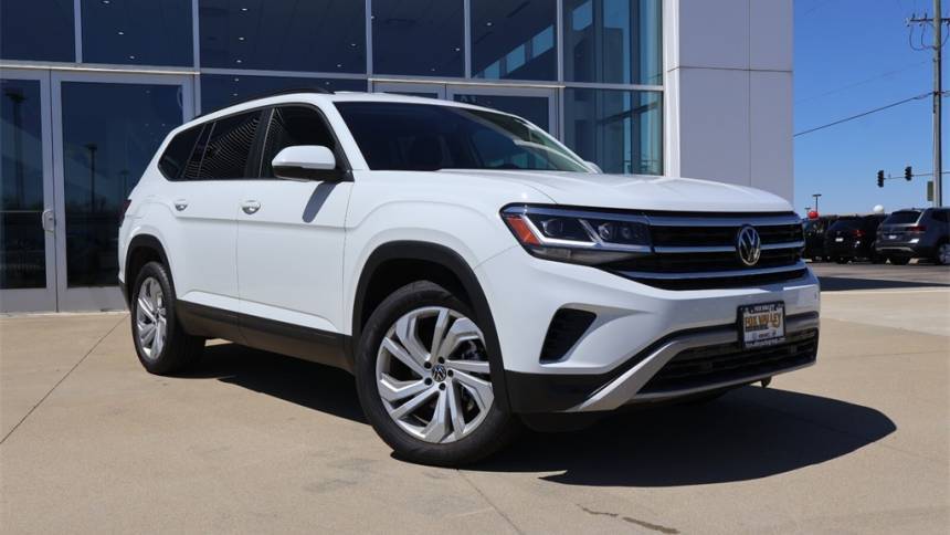 2023 Volkswagen Atlas SE with Technology — SUV — 7,141 mi — Crystal Lake, IL