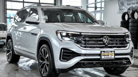 2024 Volkswagen Atlas SEL Premium R-Line — SUV — 12,277 mi — Crystal Lake, IL
