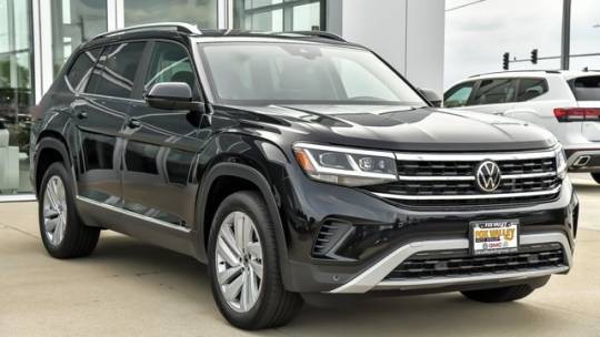 2023 Volkswagen Atlas SE with Technology — SUV — 7,746 mi — Crystal Lake, IL