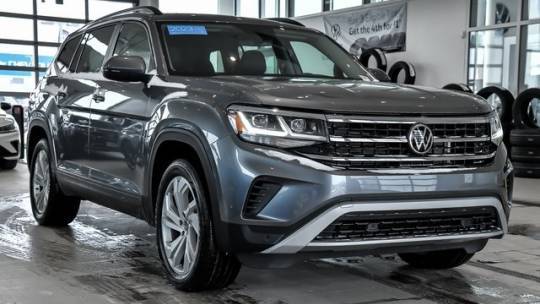 2023 Volkswagen Atlas SE with Technology — SUV — 14,366 mi — Crystal Lake, IL