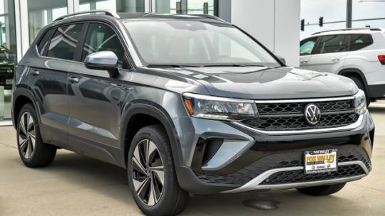 2024 Volkswagen Taos SE — SUV — 5,010 mi — Crystal Lake, IL