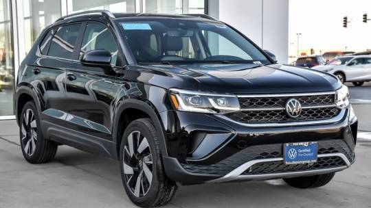 2024 Volkswagen Taos SEL — SUV — 5,497 mi — Crystal Lake, IL