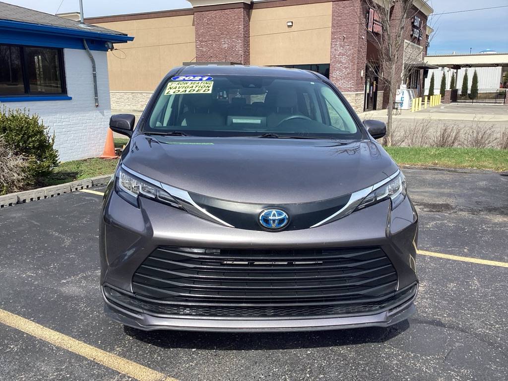 2021 Toyota Sienna LE — Minivan — 88,902 mi — West Chester, OH