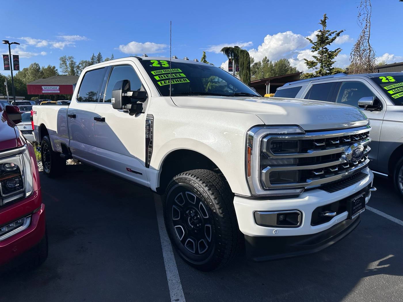 2023 Ford Super Duty F-350 Platinum — Pickup Truck — 14,160 mi — Mount Vernon, WA
