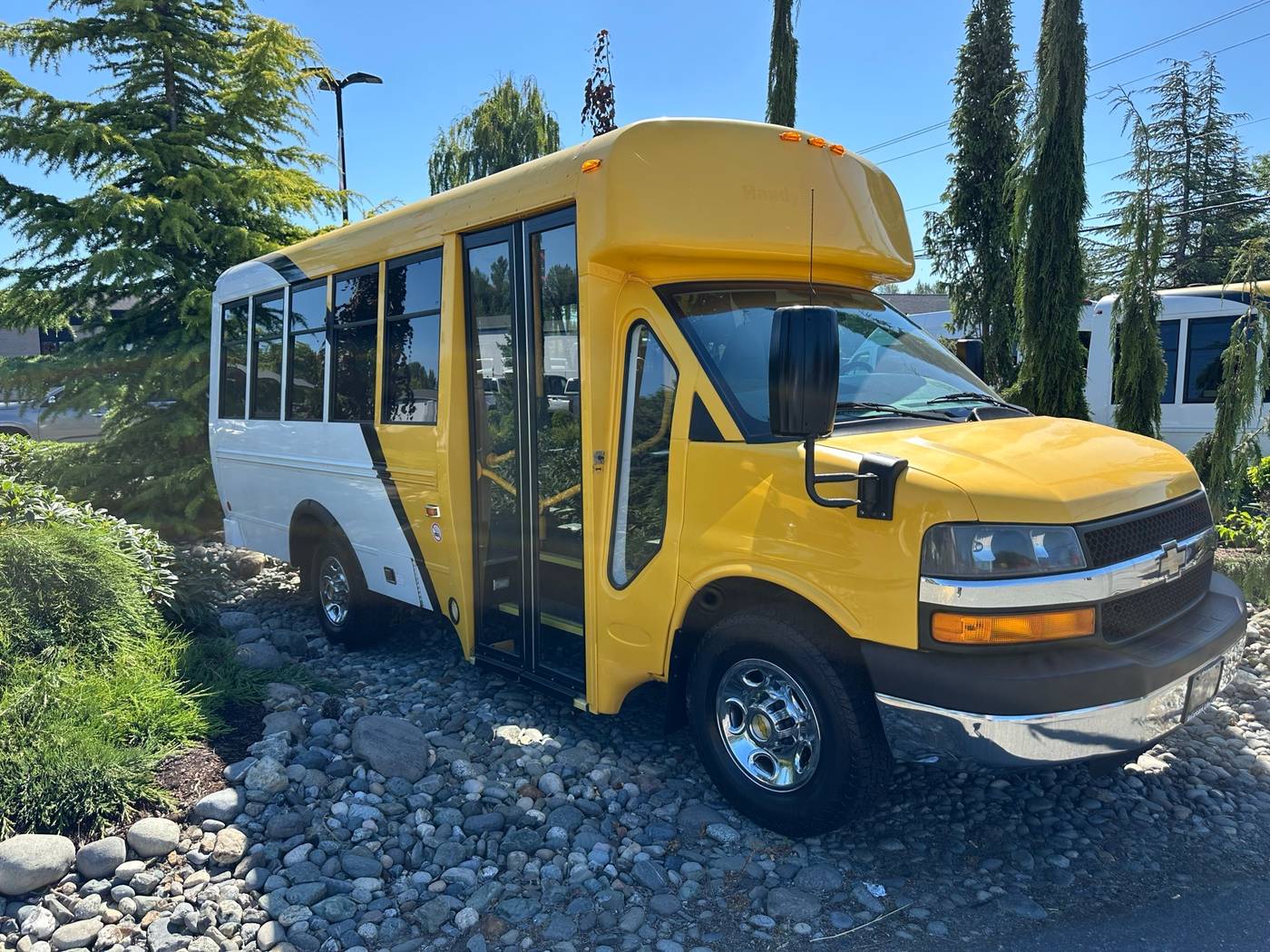 2014 Chevrolet Express Commercial Cutaway 3500 — Chassis Cab Truck — 167,096 mi — Mount Vernon, WA