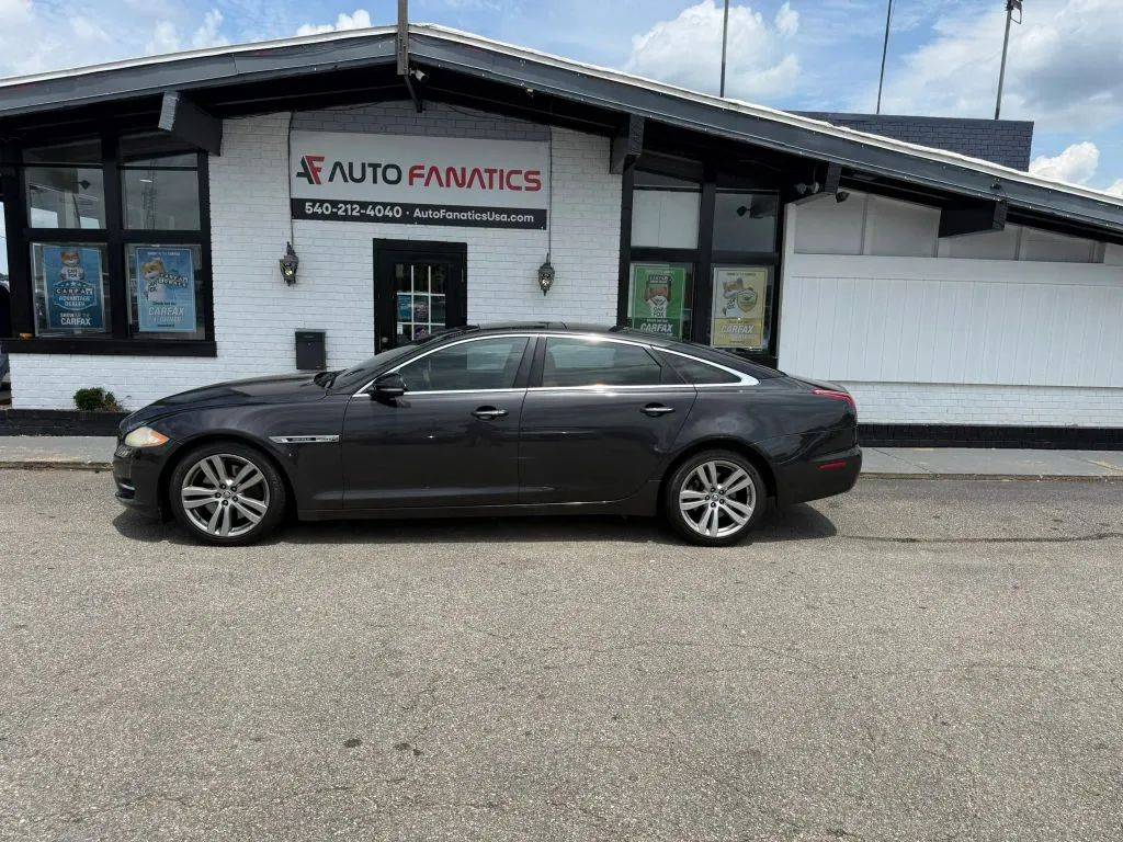 2012 Jaguar XJ Standard