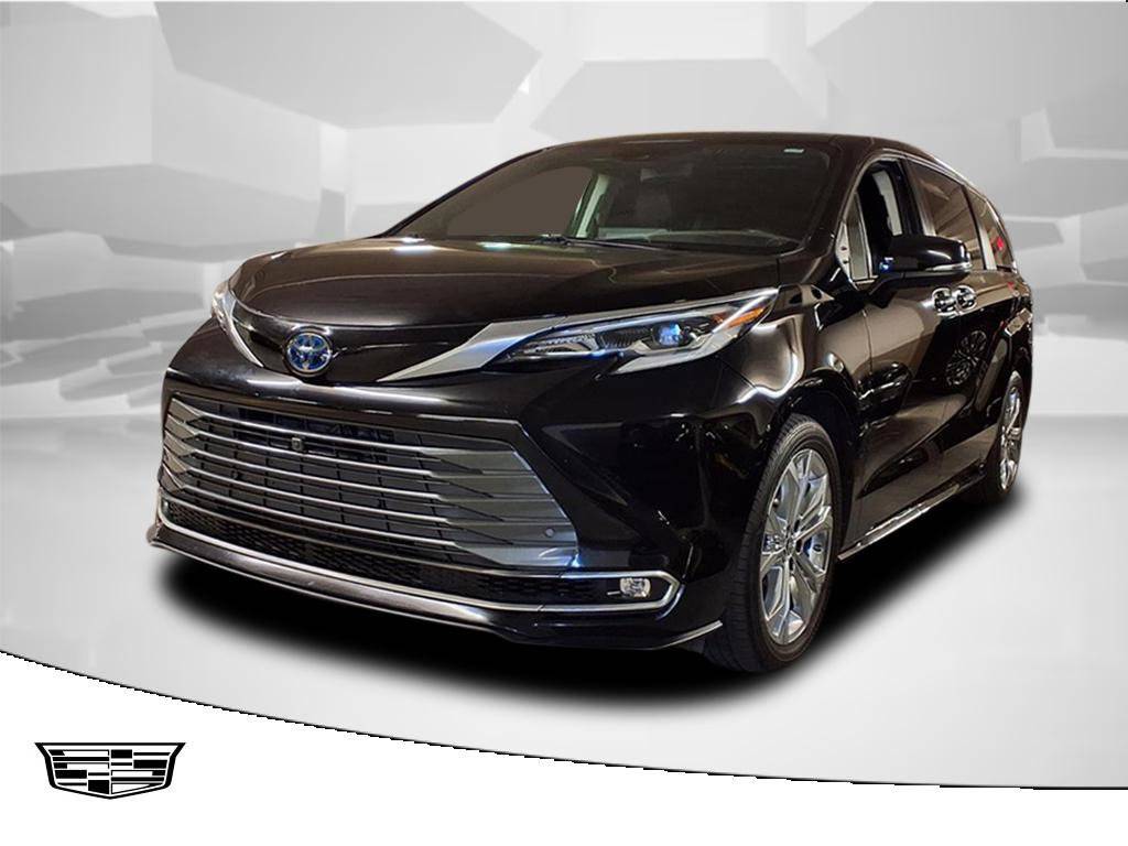 2022 Toyota Sienna Platinum — Minivan — 95,347 mi — Beverly Hills, CA