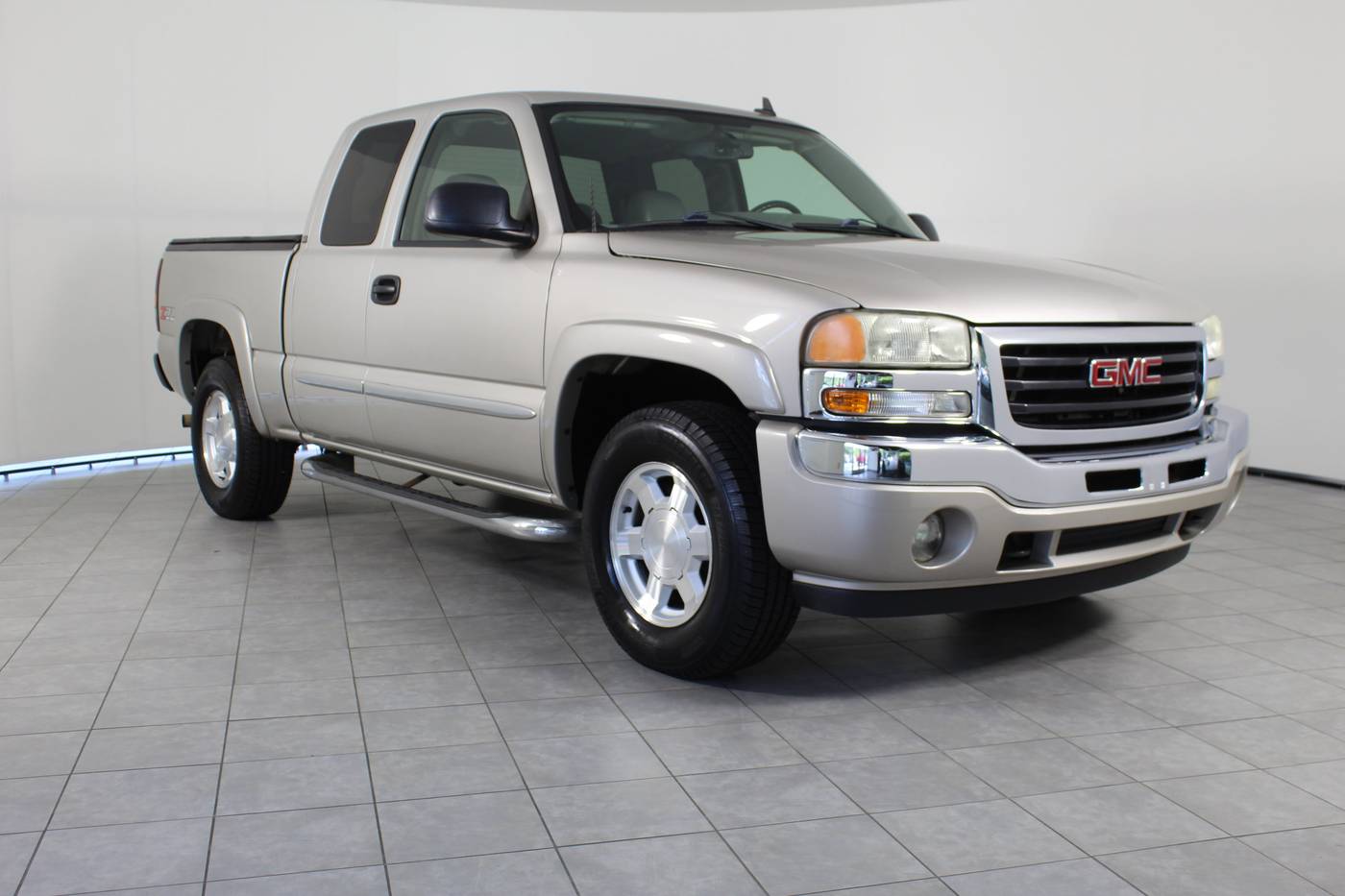 2006 GMC Sierra 1500 SLT — Pickup Truck — 199,621 mi — Greenville, SC