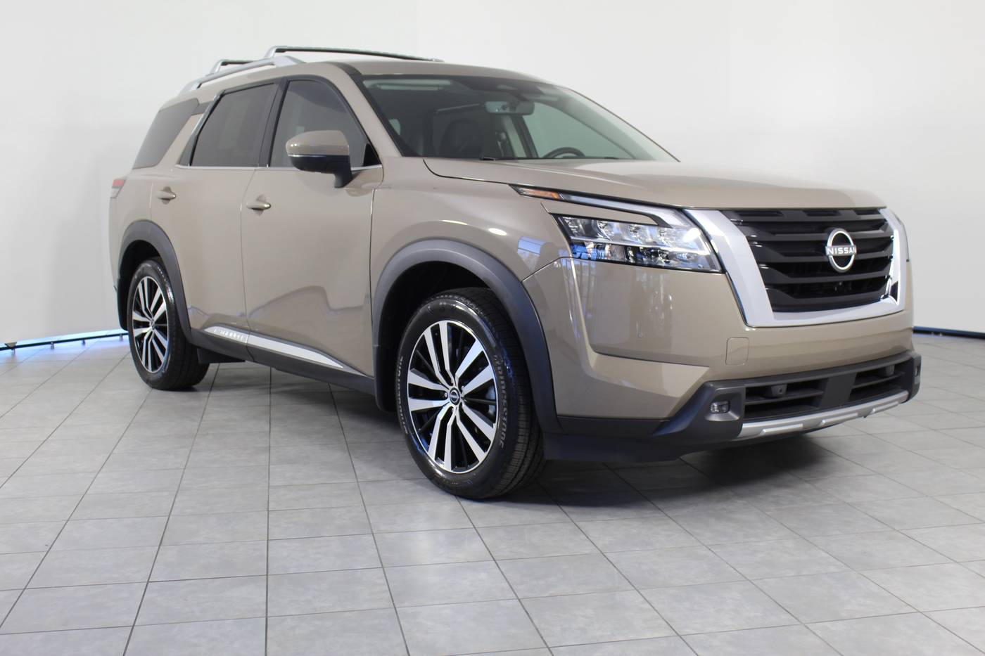 2023 Nissan Pathfinder Platinum — SUV — 20,754 mi — Greenville, SC