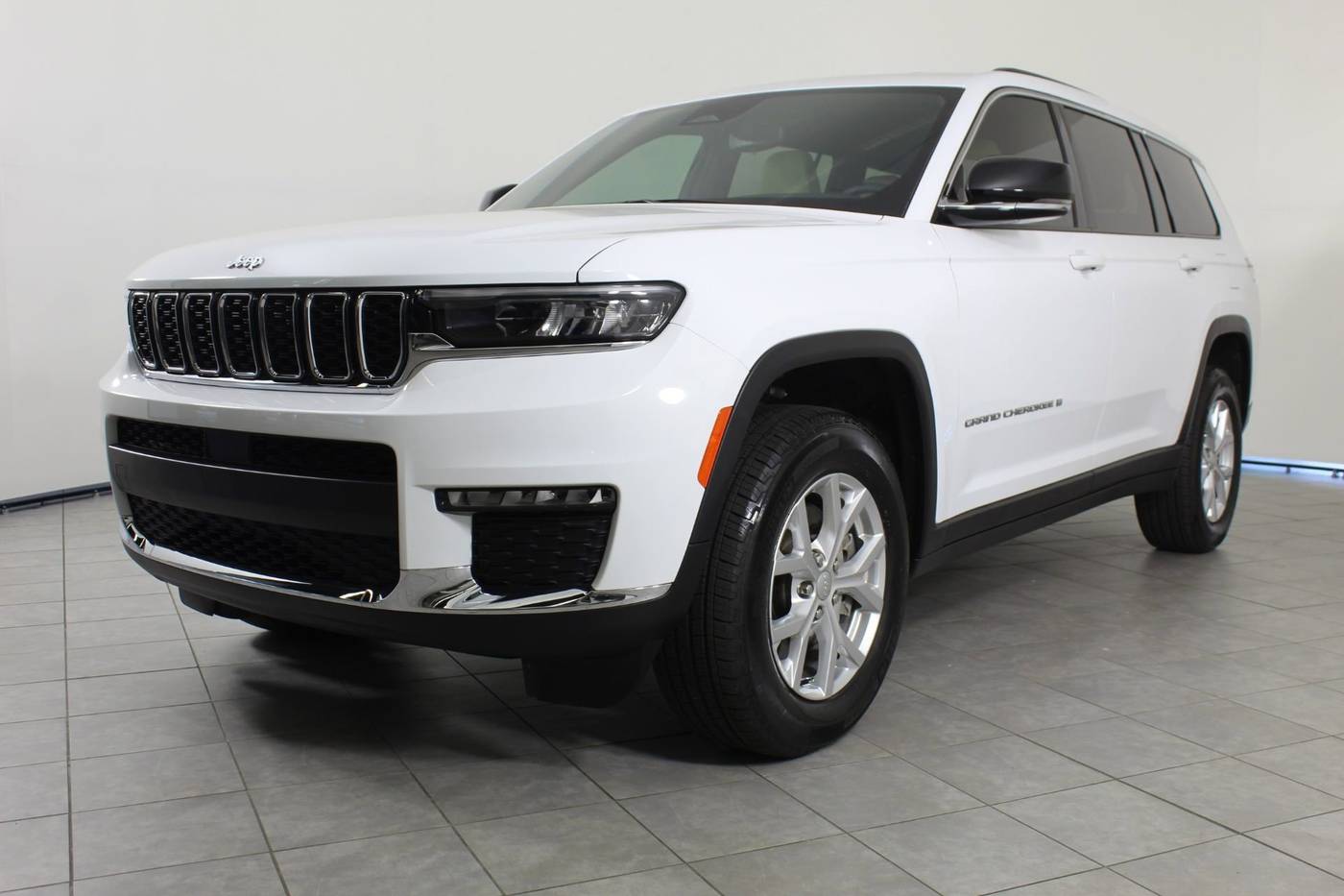 2024 Jeep Grand Cherokee Limited — SUV — 17,906 mi — Greenville, SC