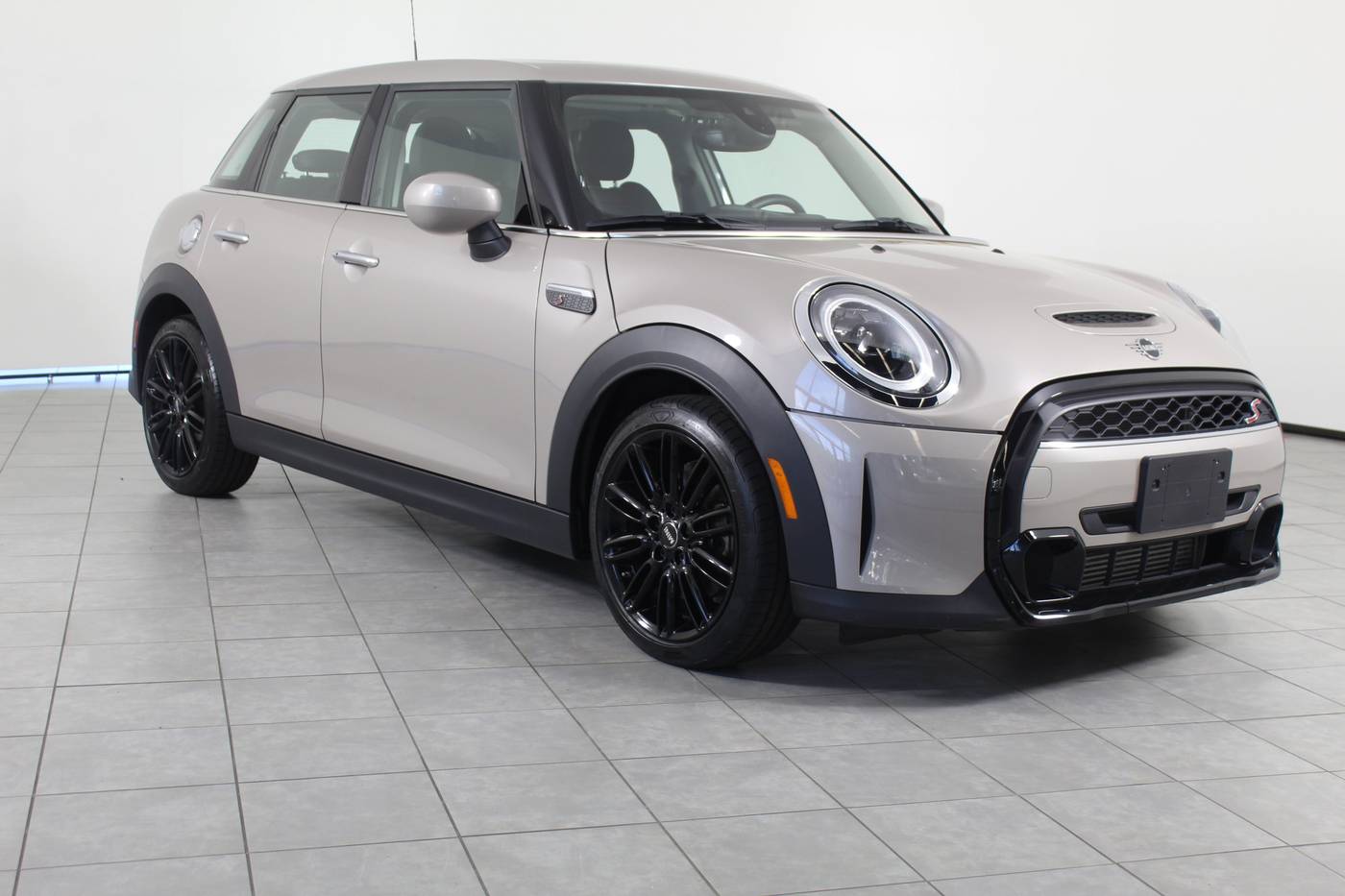 2024 MINI Hardtop Cooper S — Hatchback — 29,946 mi — Greenville, SC