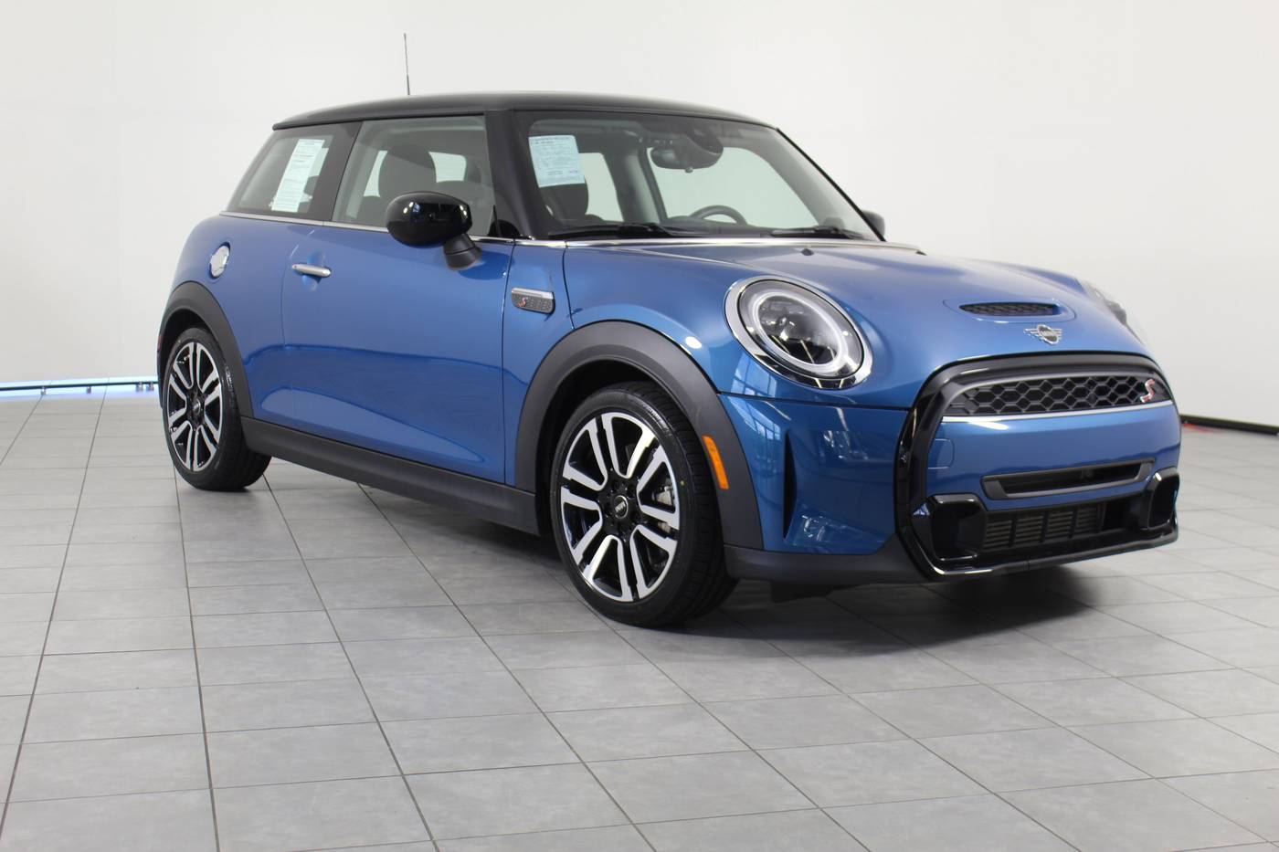 2023 MINI Hardtop Cooper S — Hatchback — 21,033 mi — Greenville, SC