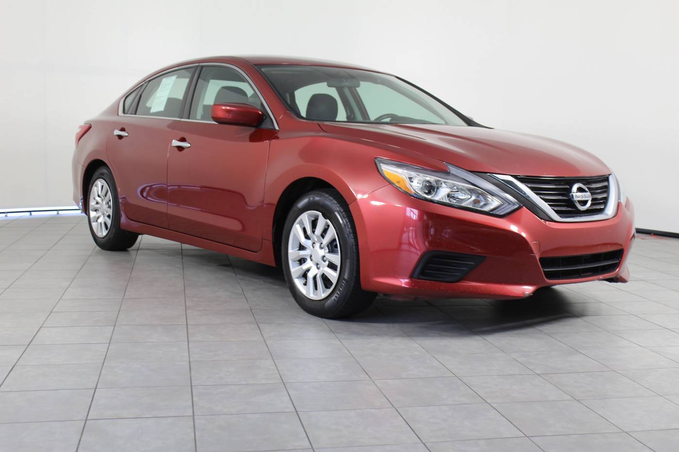 2016 Nissan Altima 2.5 — Sedan — 137,457 mi — Greenville, SC