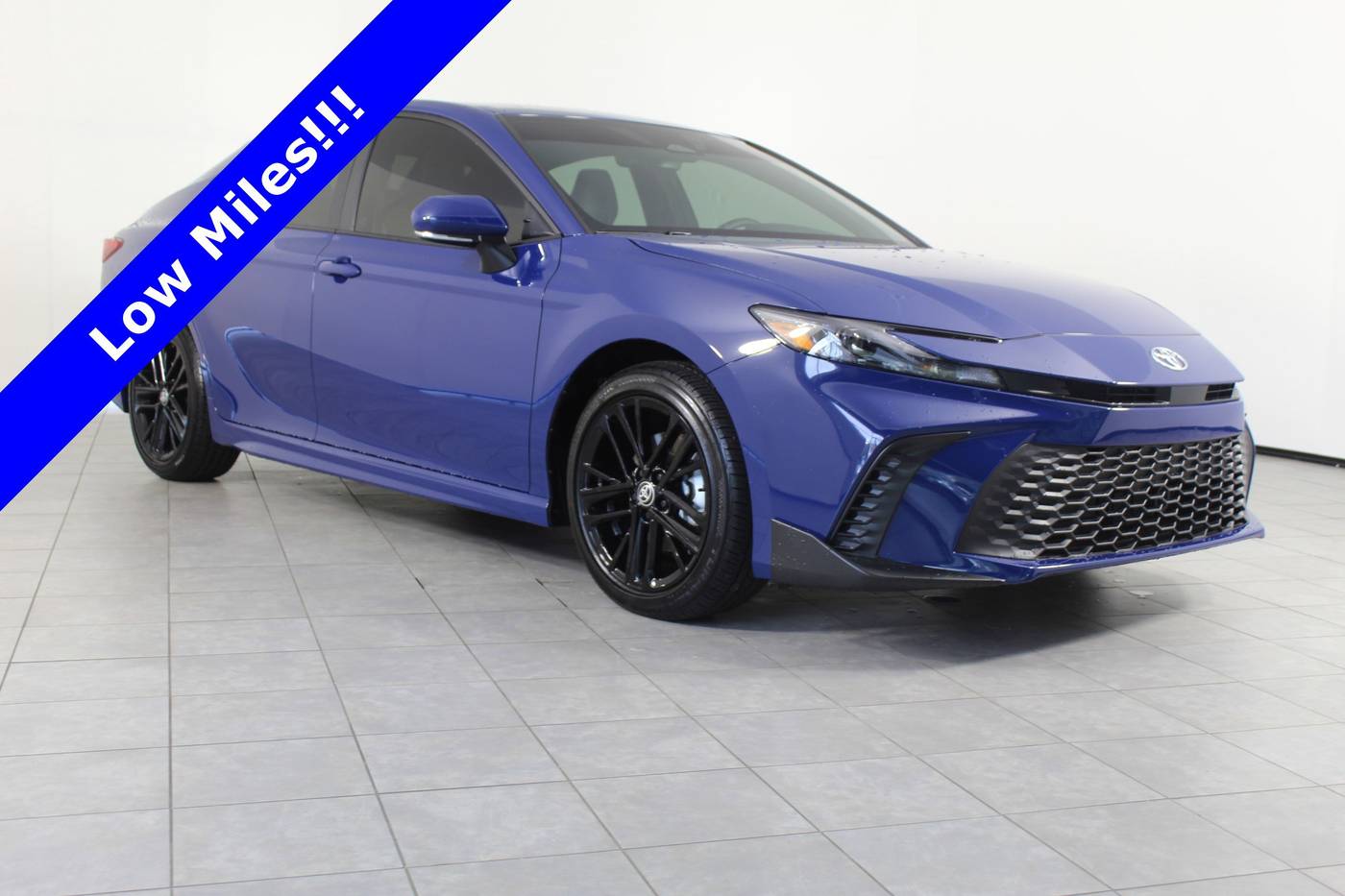 2025 Toyota Camry SE — Sedan — 1,309 mi — Greenville, SC